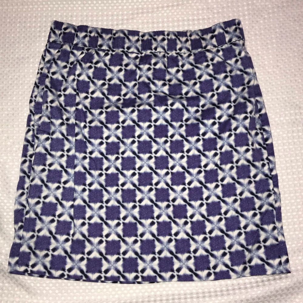 Medium skirt with pockets
